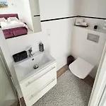 Aparthotel Alcatraz Z Jacuzzi 3*